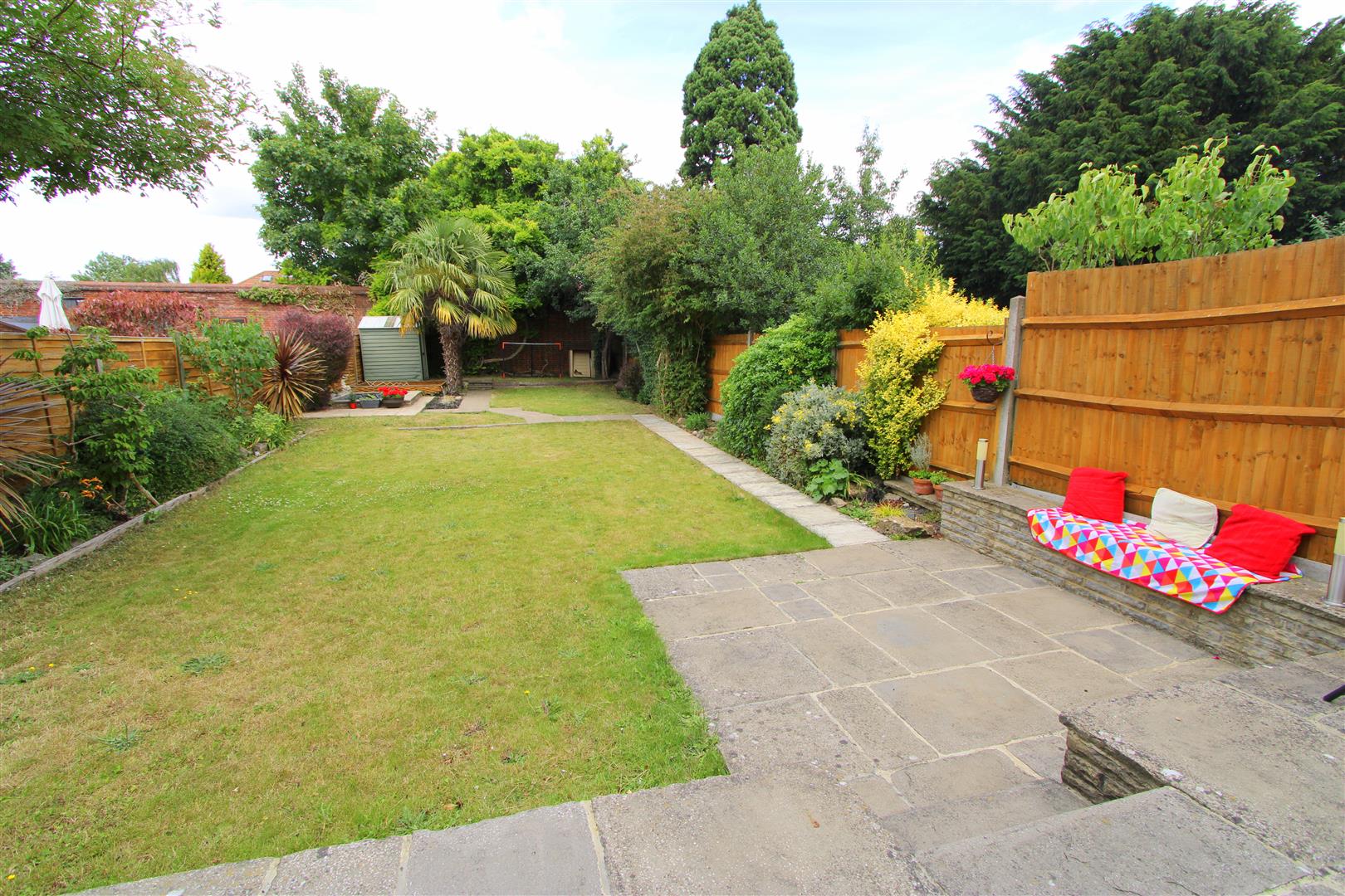 Property in Tritton Avenue, Beddington, Croydon, CR0 4SS