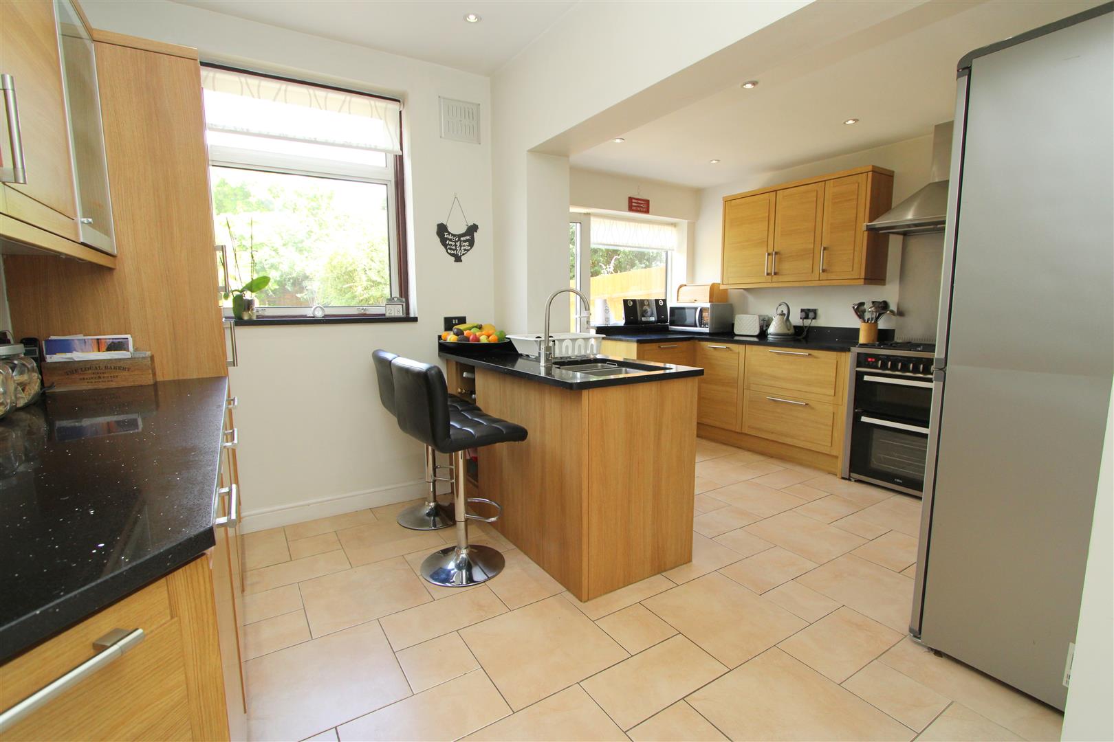 Property in Tritton Avenue, Beddington, Croydon, CR0 4SS