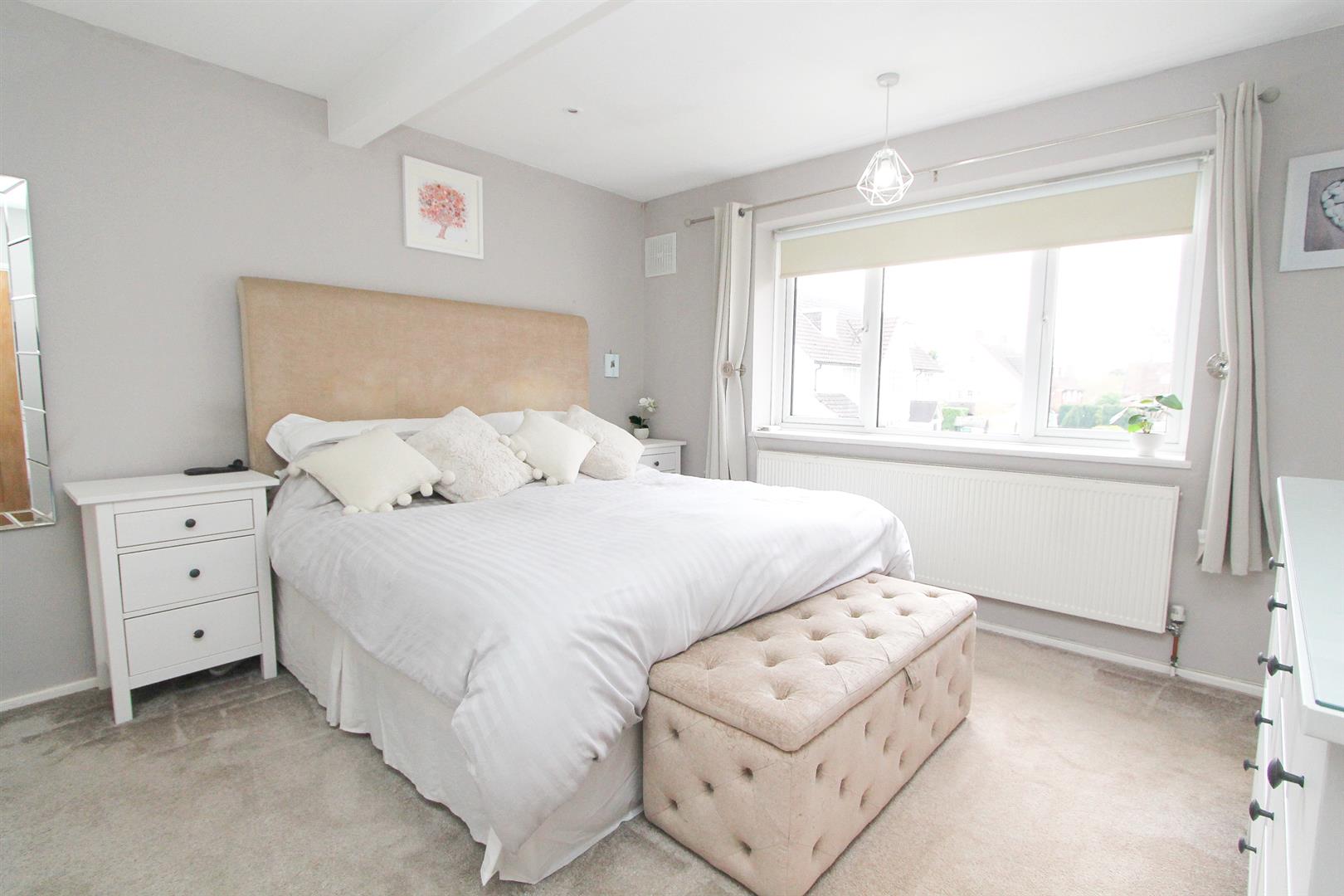 Property in Stratton Avenue, Wallington, Surrey, SM6 9LJ