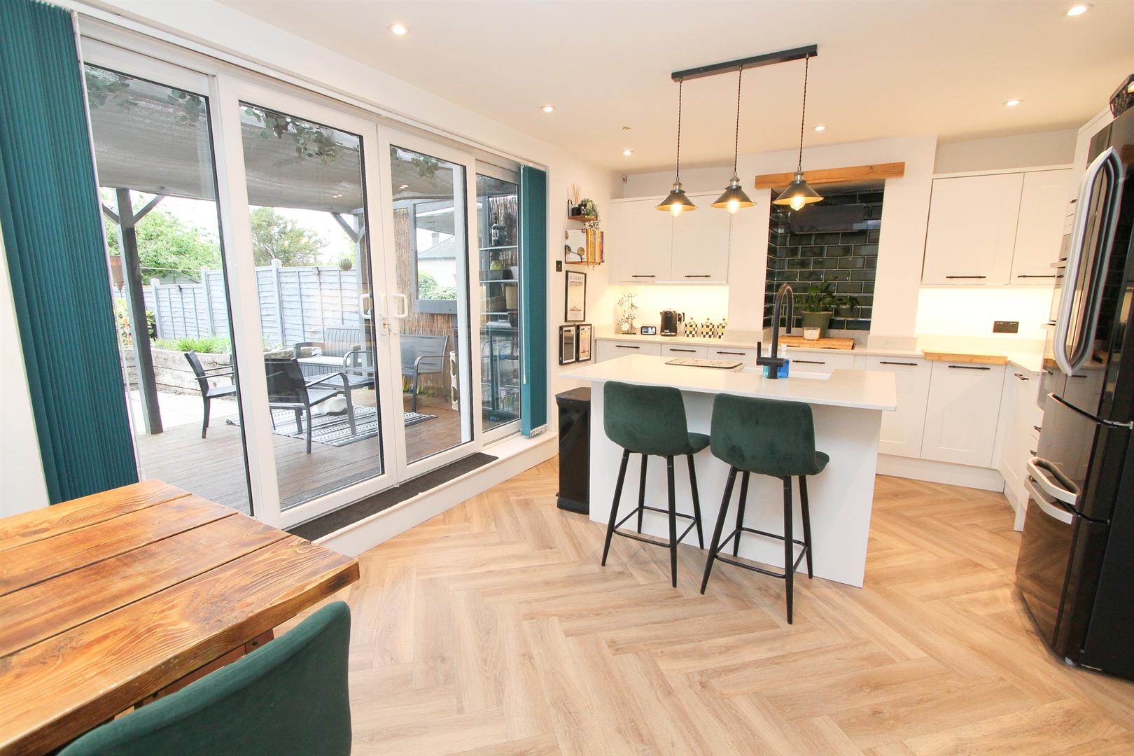 Property in Eastway, Wallington, SM6 8DE