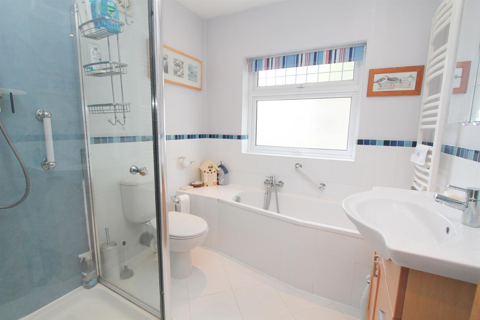 Property in Bute Gardens, Wallington, SM6 8ST