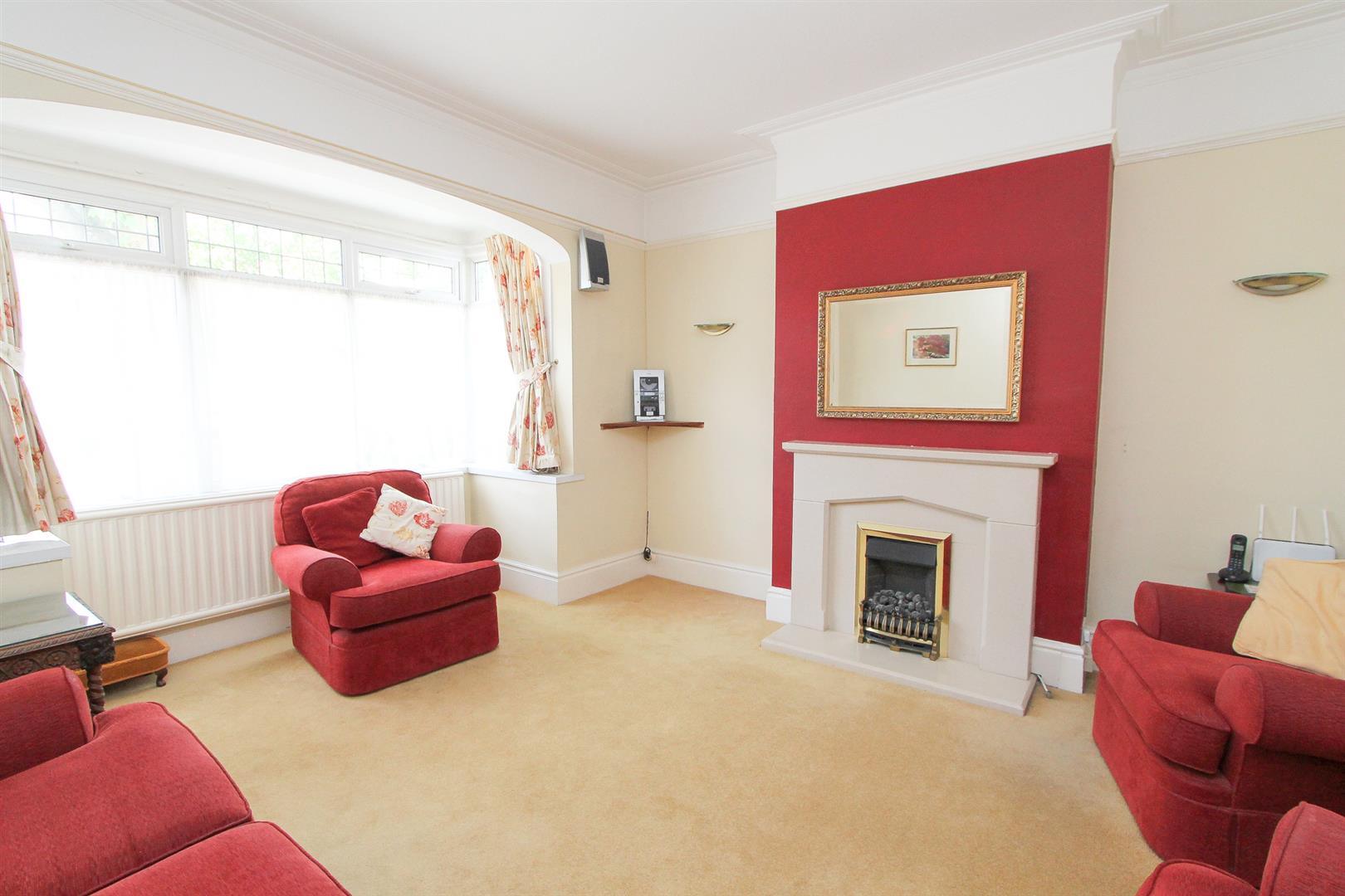 Property in Bute Gardens, Wallington, SM6 8ST