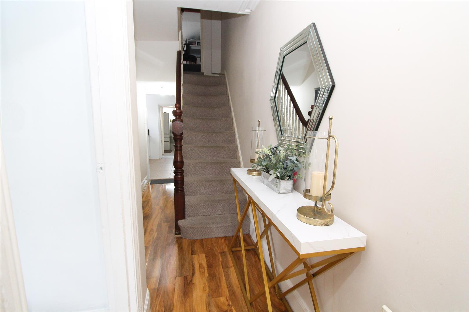 Property in St. Michaels Road, Wallington, SM6 8QD