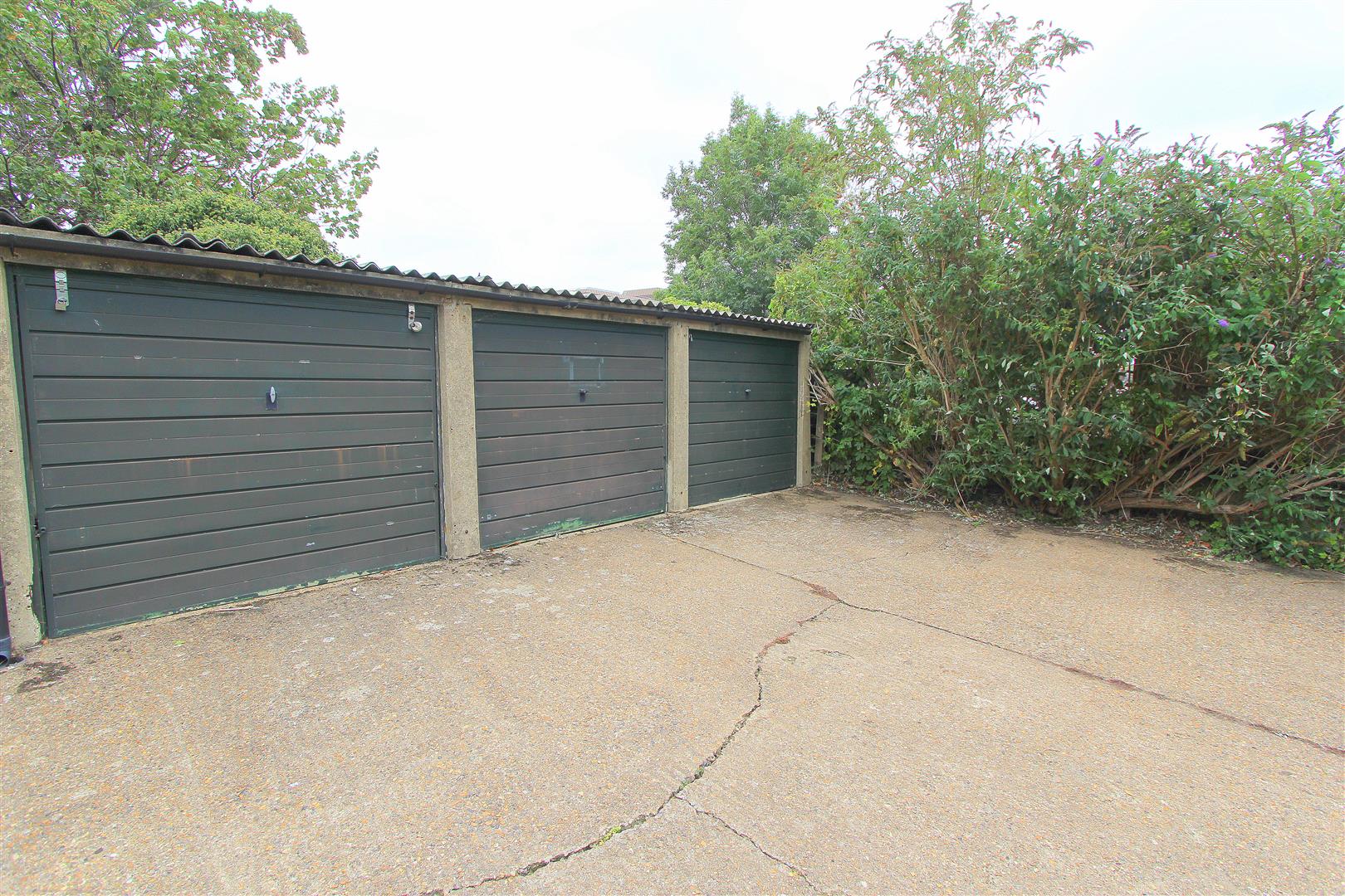 Beddington Gardens, Wallington, SM6