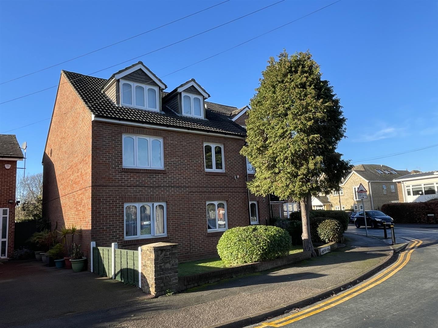 Western Road, Sutton, SM1