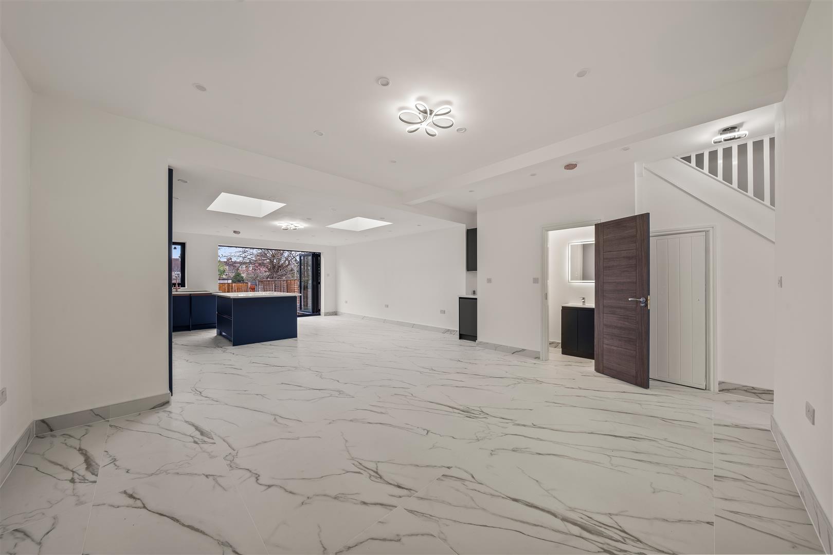 Ashburton Avenue, Croydon, CR0