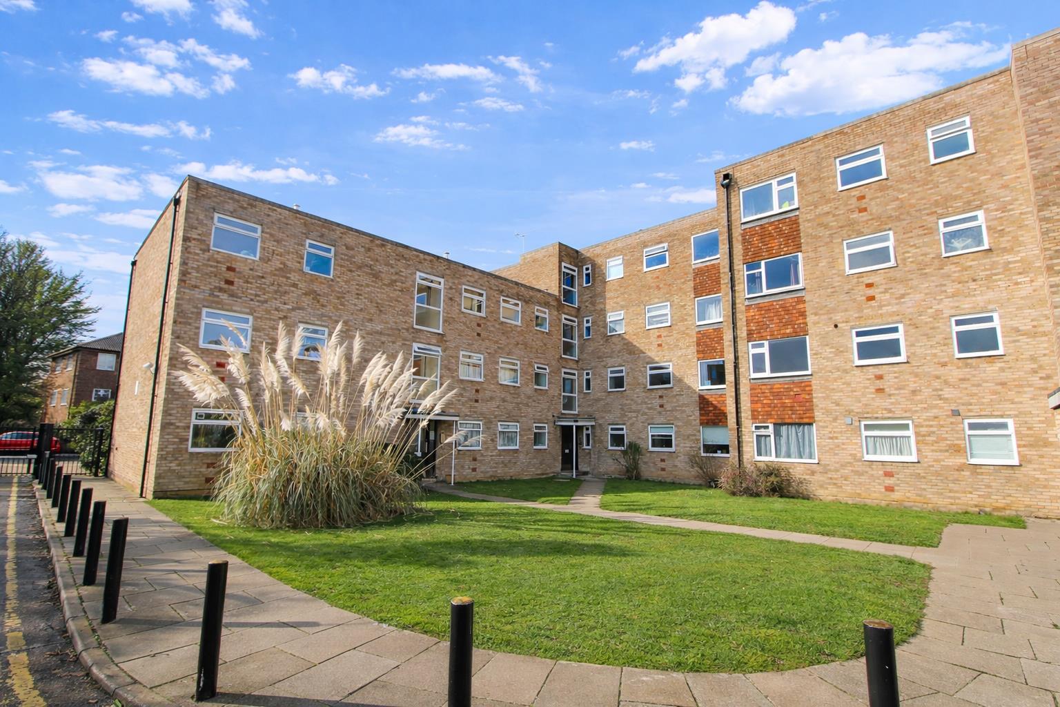 Croydon Road, Wallington, SM6