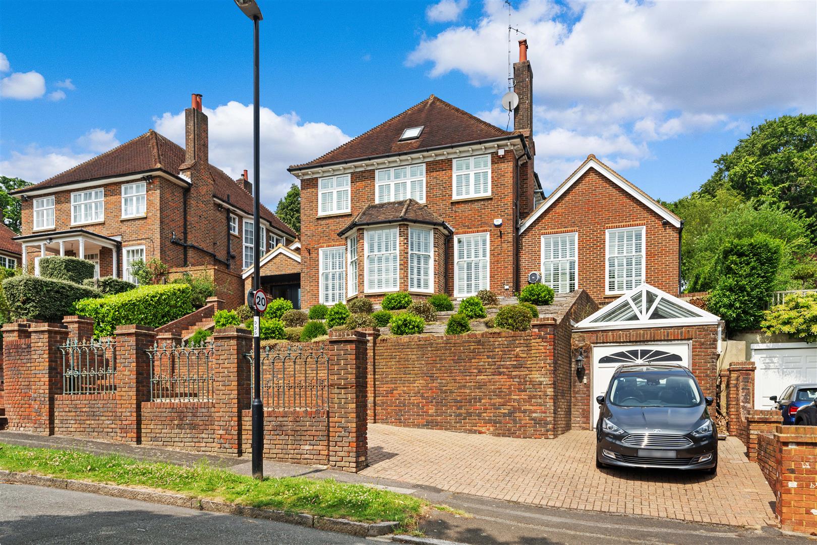 Monahan Avenue, Purley, CR8