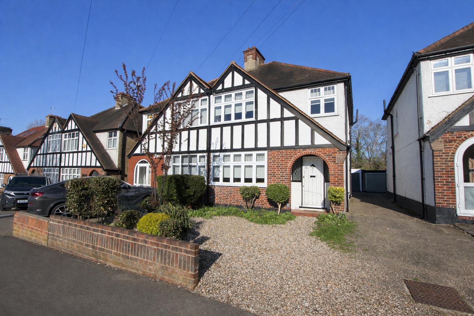 Derek Avenue, Wallington, SM6