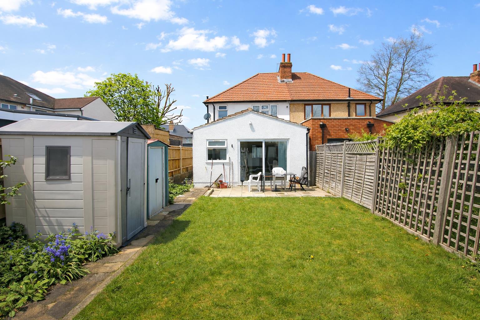 Elm Grove Parade, Wallington, SM6