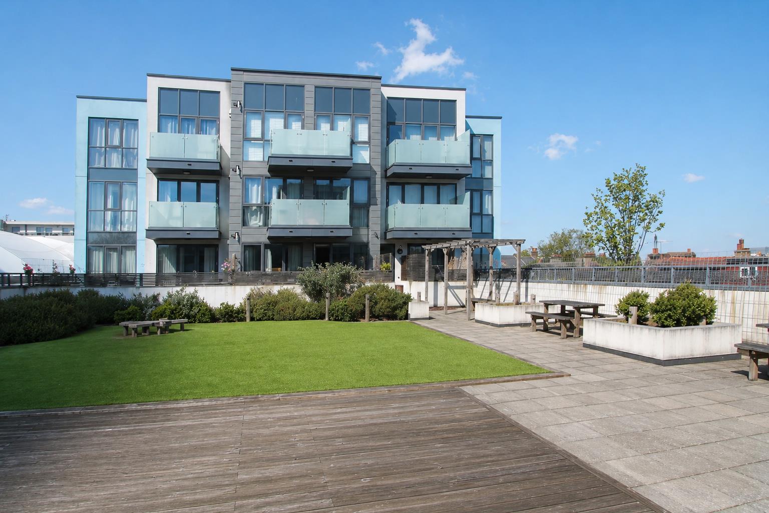 5, Peake Court, Wallington, SM6