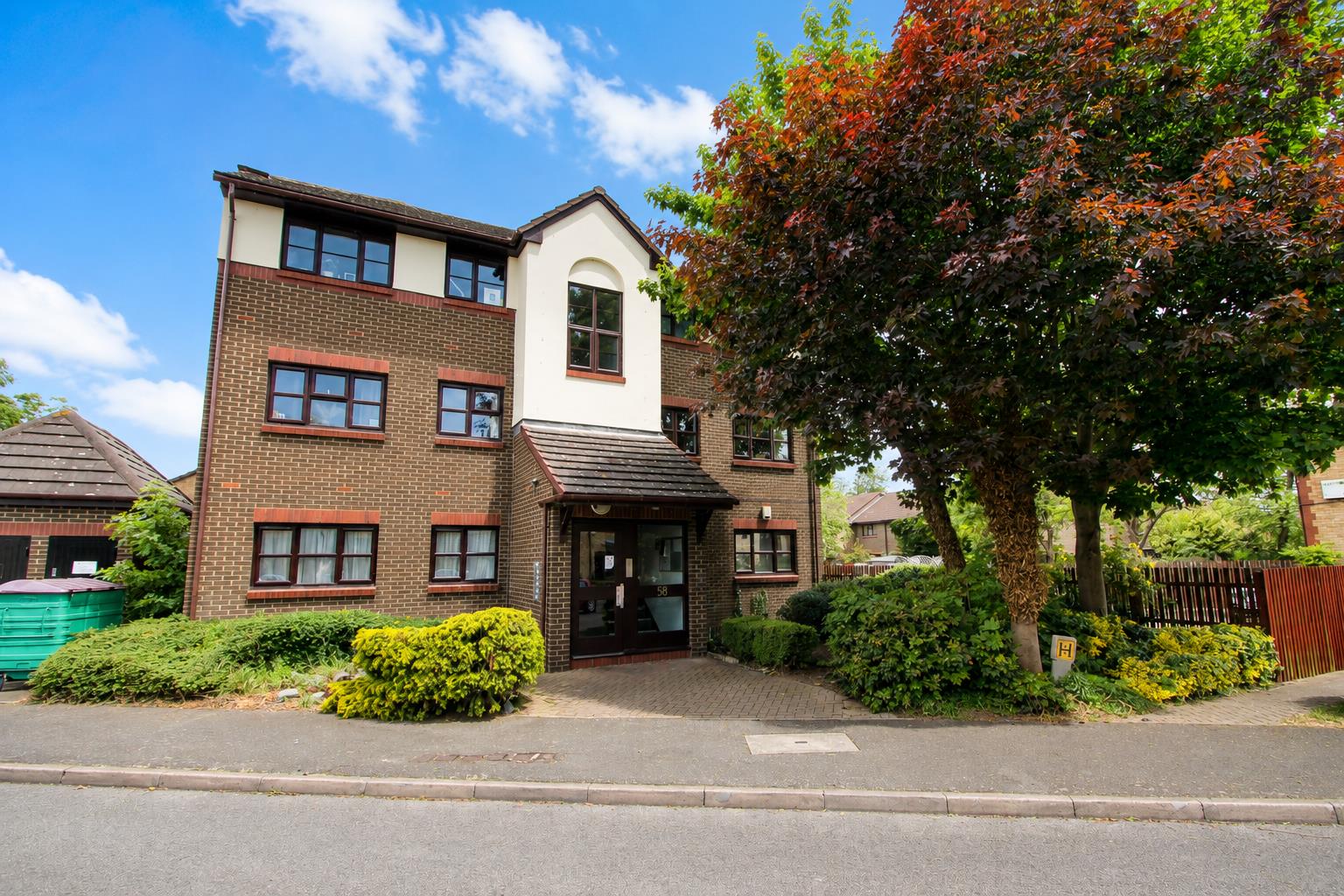Foxglove Way, Wallington, SM6