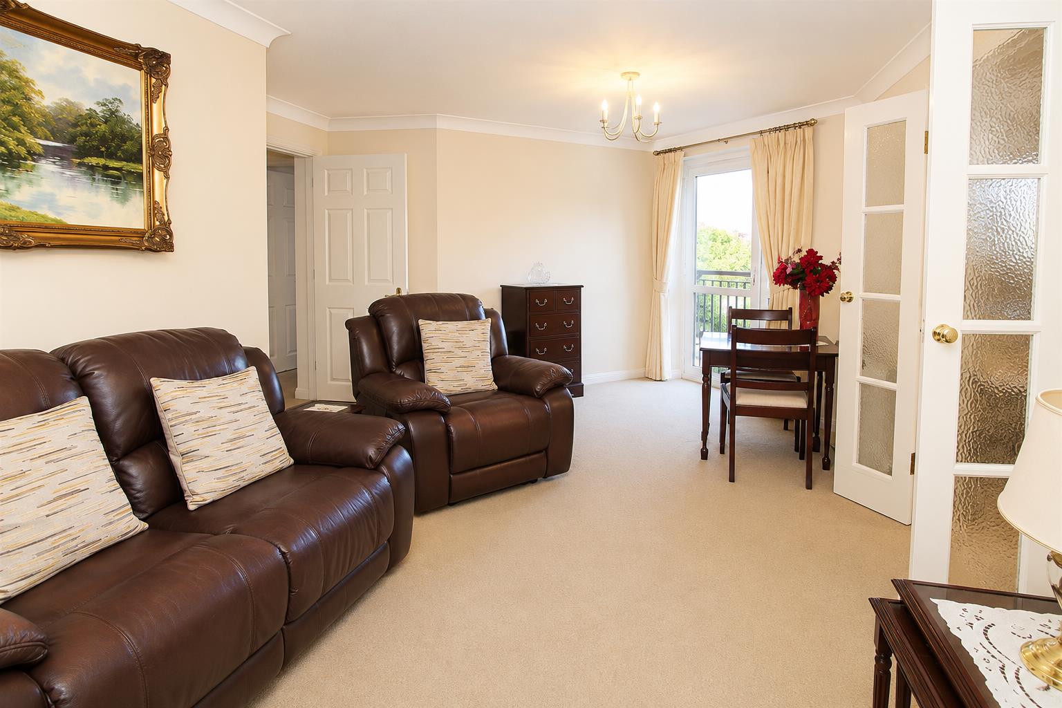 Kingston Road, Epsom, KT19