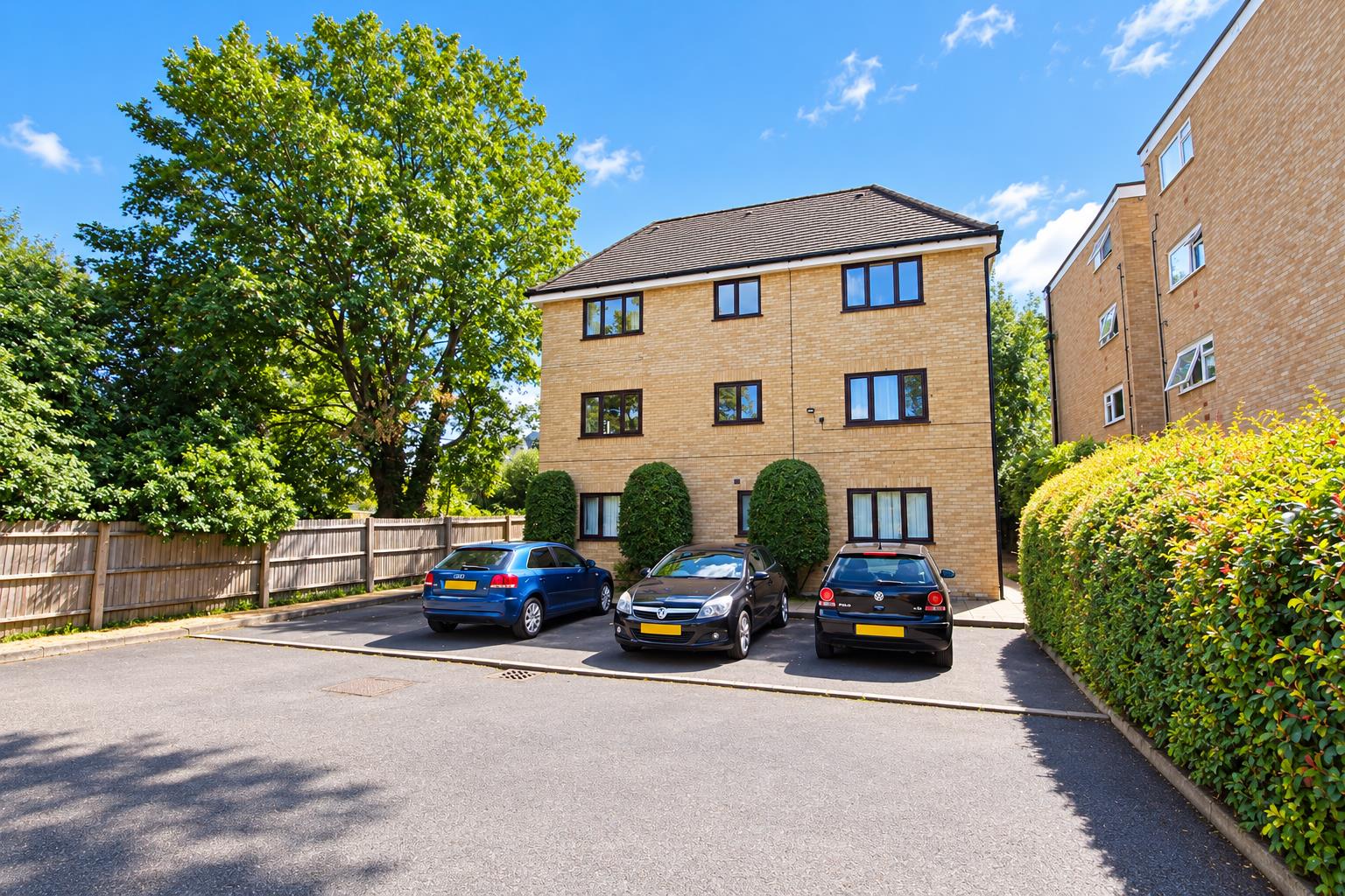 Harcourt Avenue, Wallington, SM6