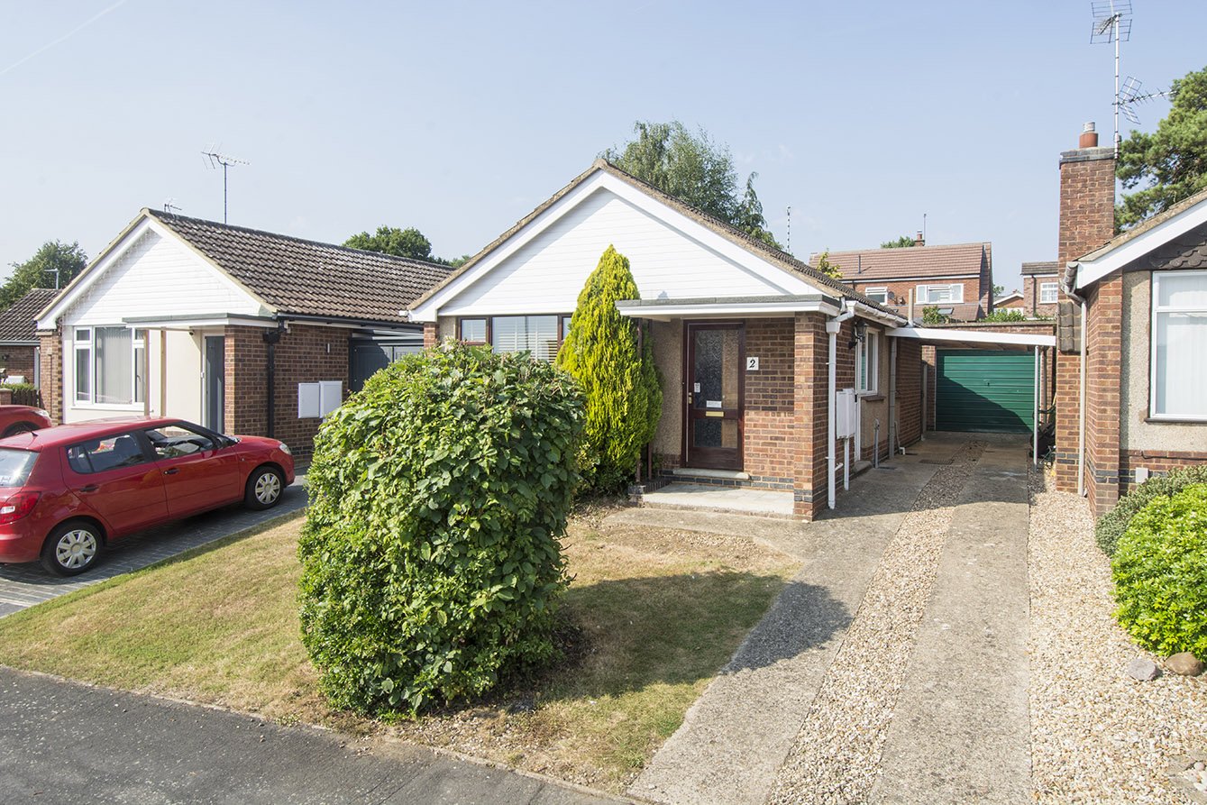 Property in Chiltern Close, Market Harborough, LE16 7PL