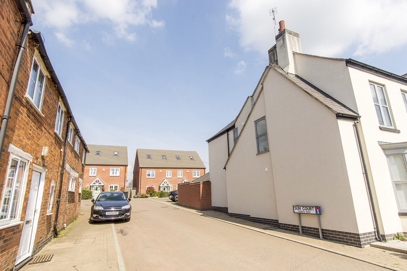 Property in Sun Court, Marston Trussell, Market Harborough, LE16 9UU