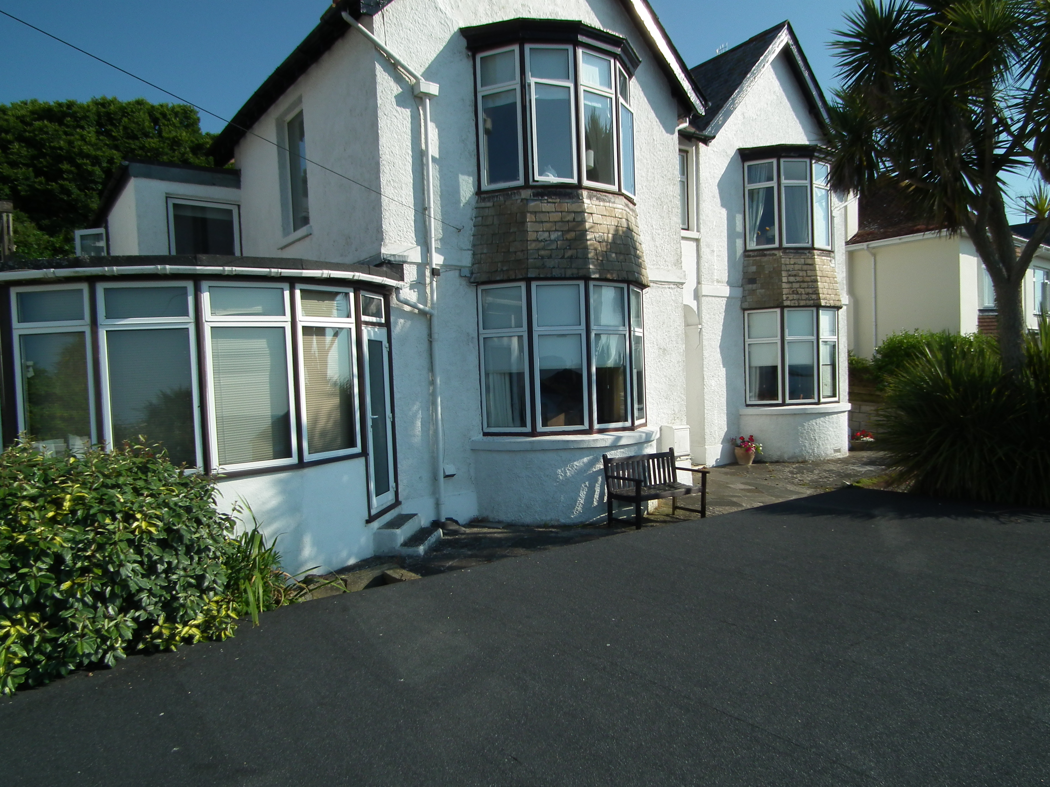 Popes Estate Agents in Looe, Cornwall