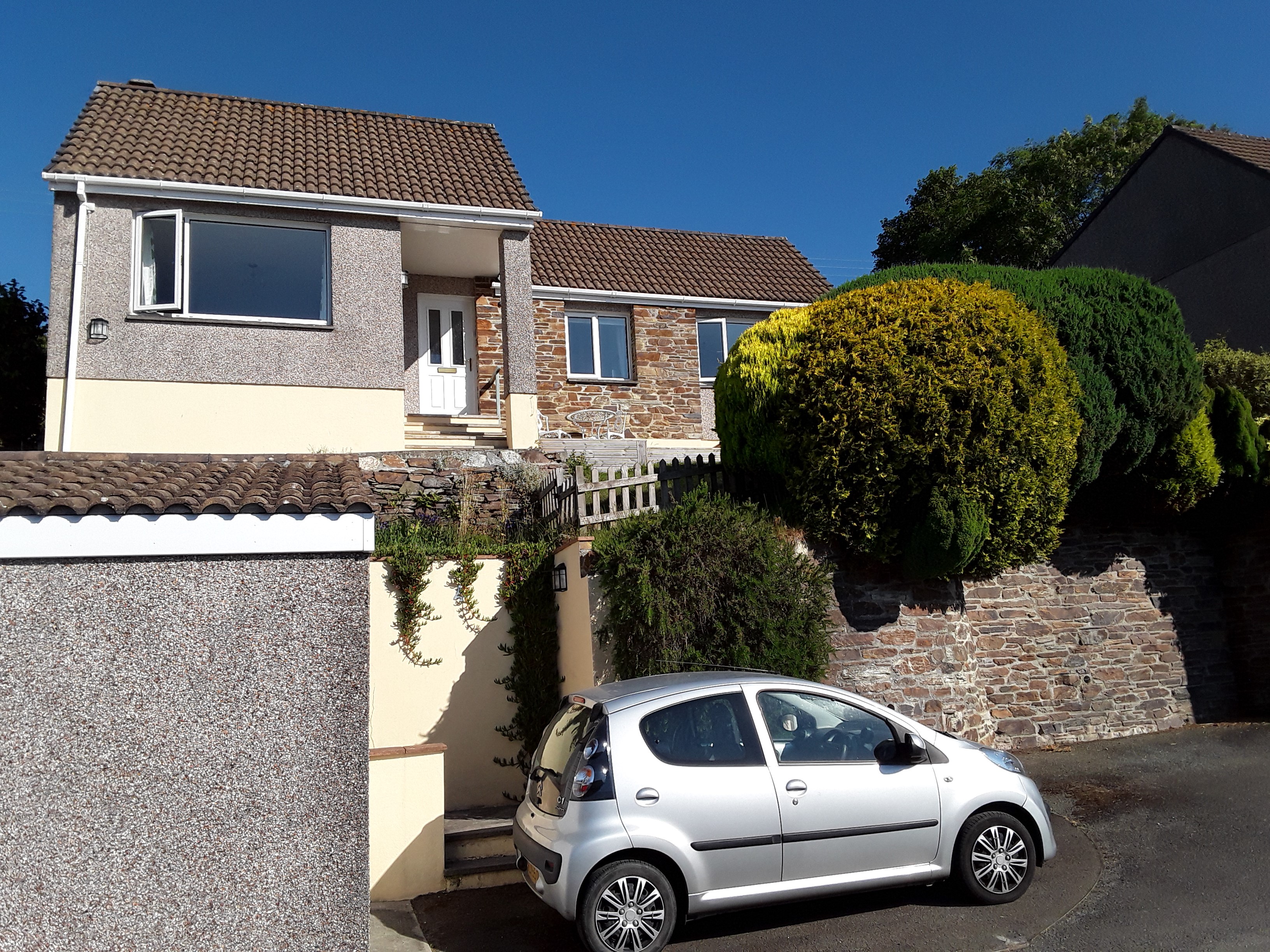 Popes Estate Agents in Looe, Cornwall