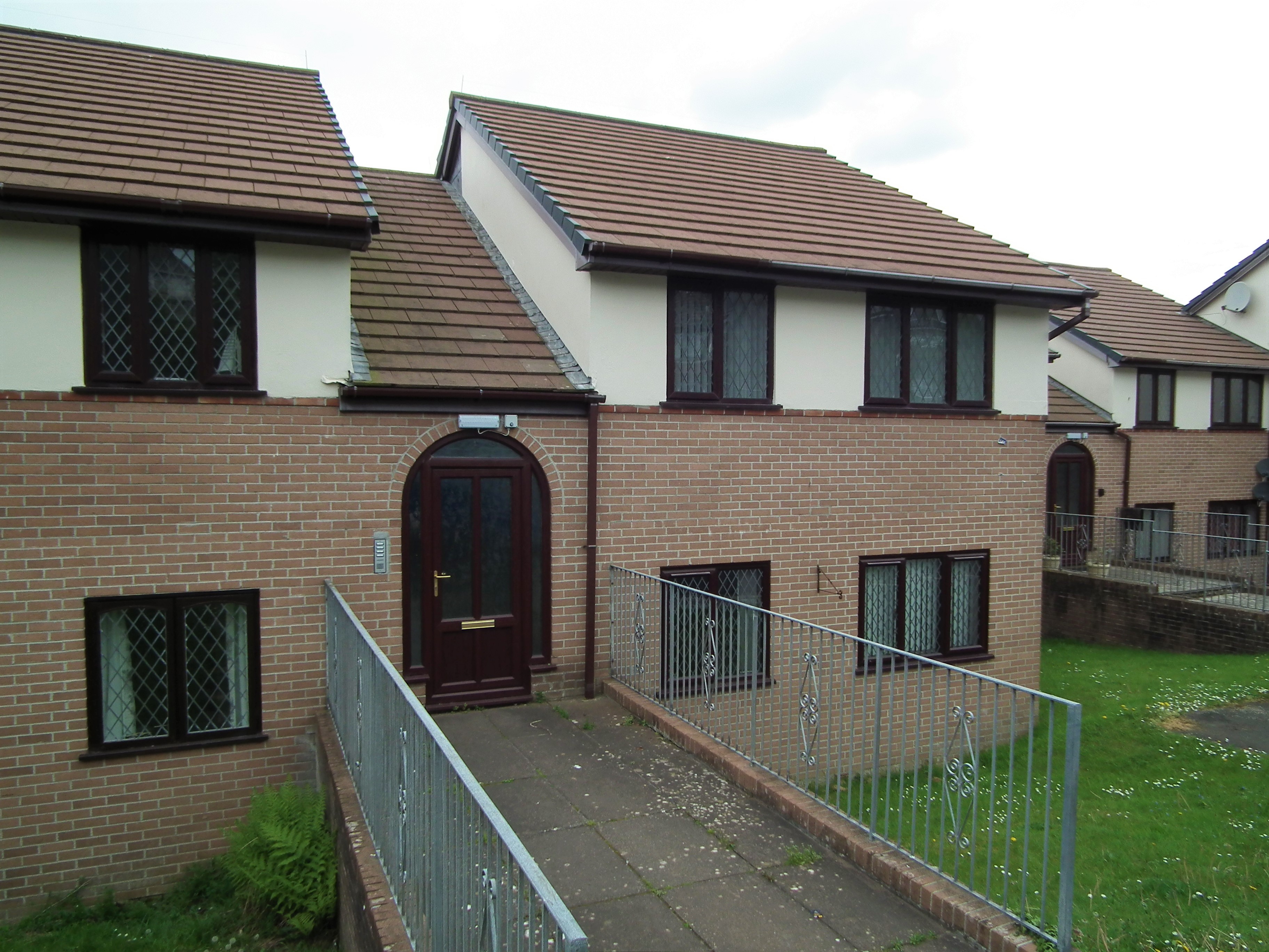 Popes Estate Agents in Looe, Cornwall