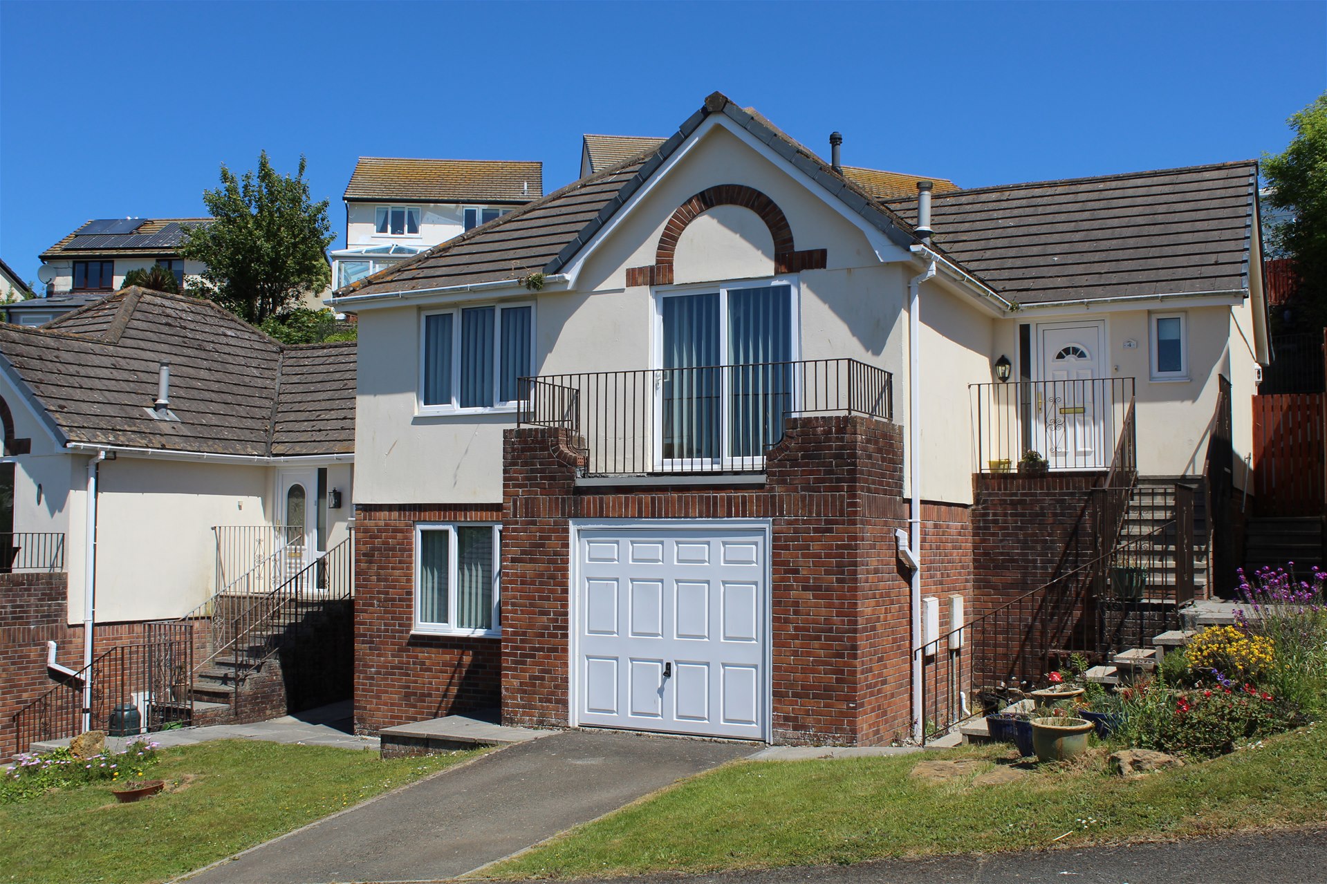 Popes Estate Agents in Looe, Cornwall