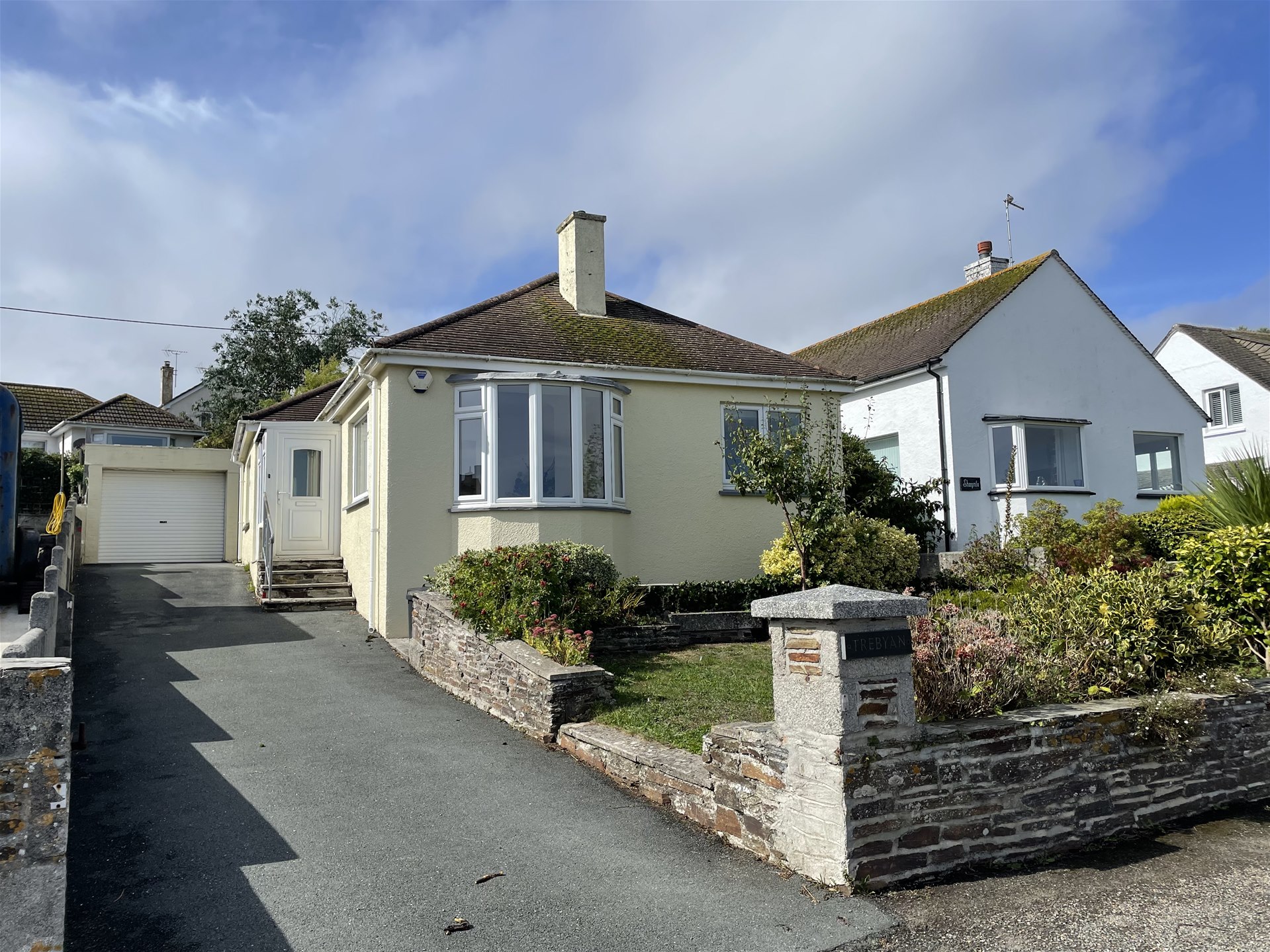 Popes Estate Agents in Looe, Cornwall