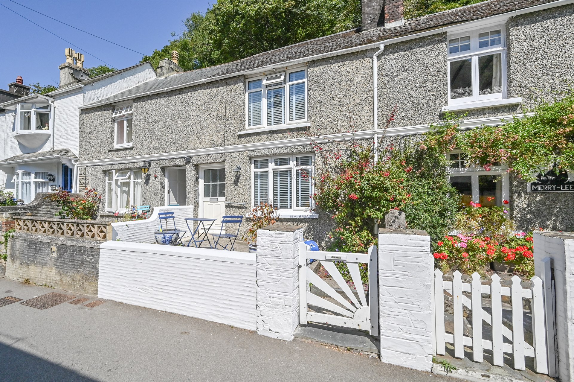 Popes Estate Agents in Looe, Cornwall