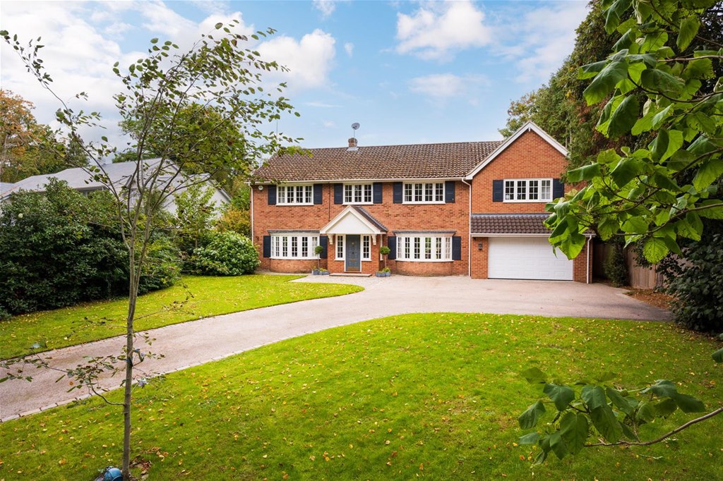 Philip Booth Esq Estate Agents in HenleyOnThames