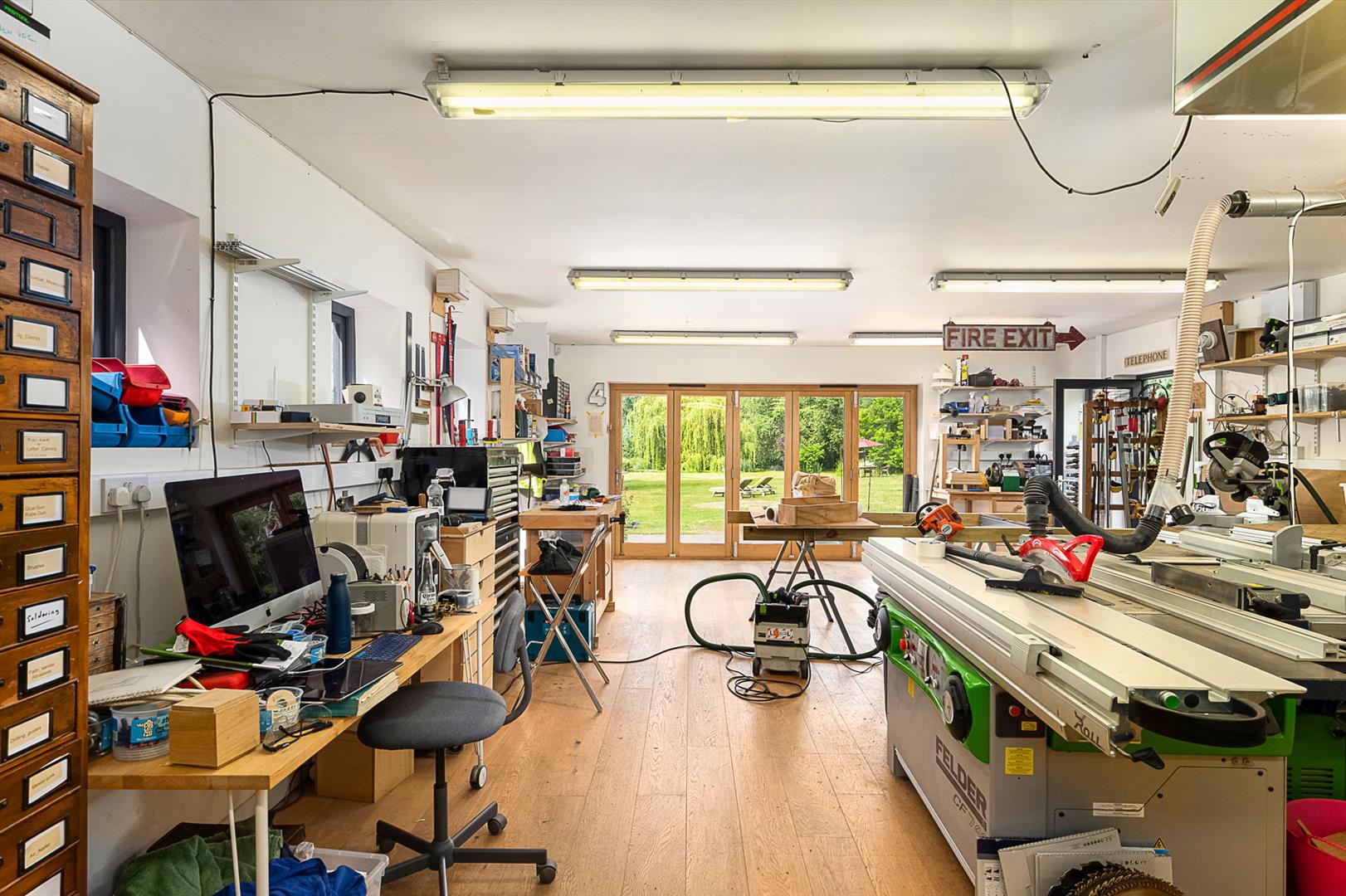 Property in Loddon Drive, Wargrave, RG10