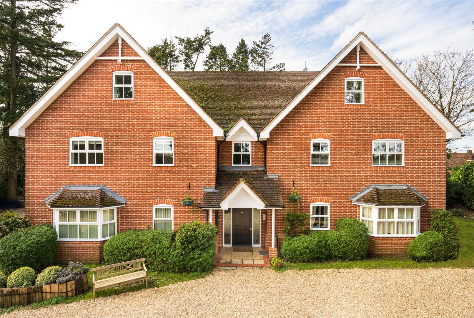 Green Lane, Henley-On-Thames, Oxon, RG9