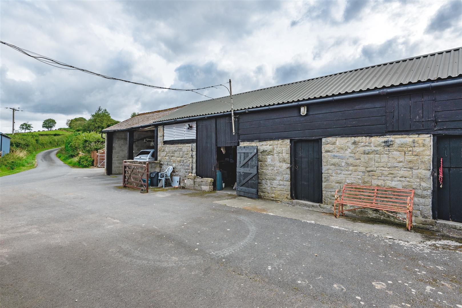 Property in Hundred House, Llandrindod Wells, Powys, LD1 5RY