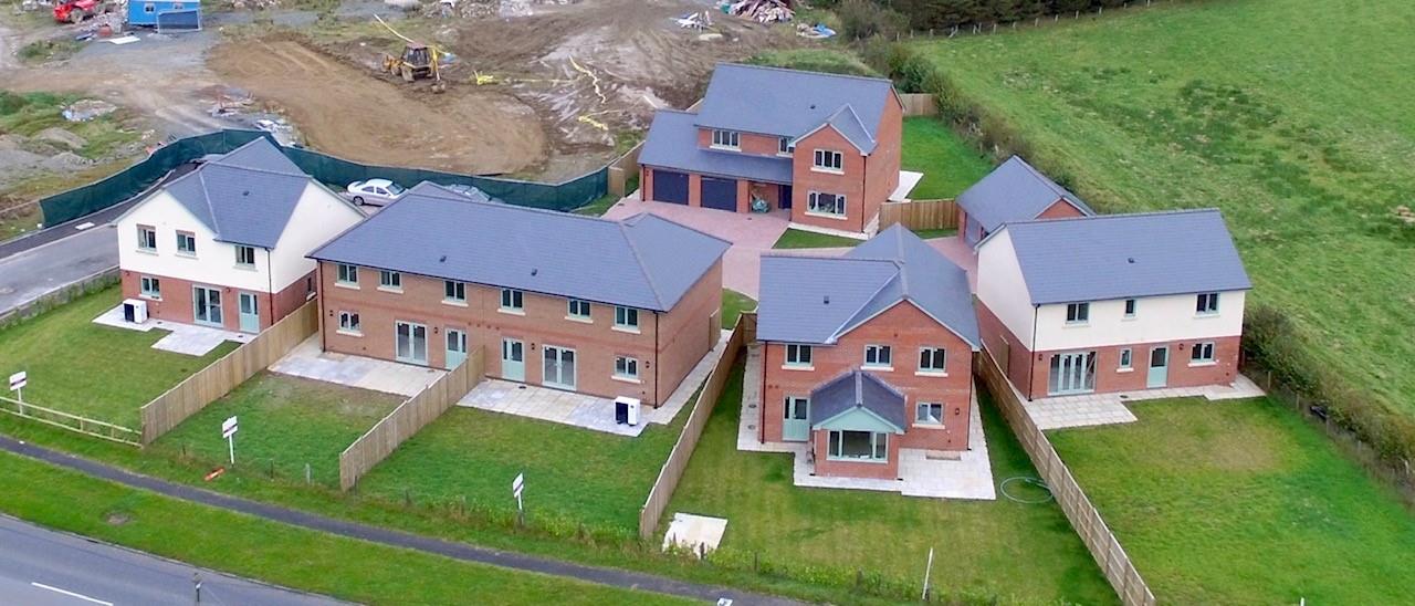 Property in Y Maes, Beulah, Llanwrtyd Wells, Powys, LD5 4YH