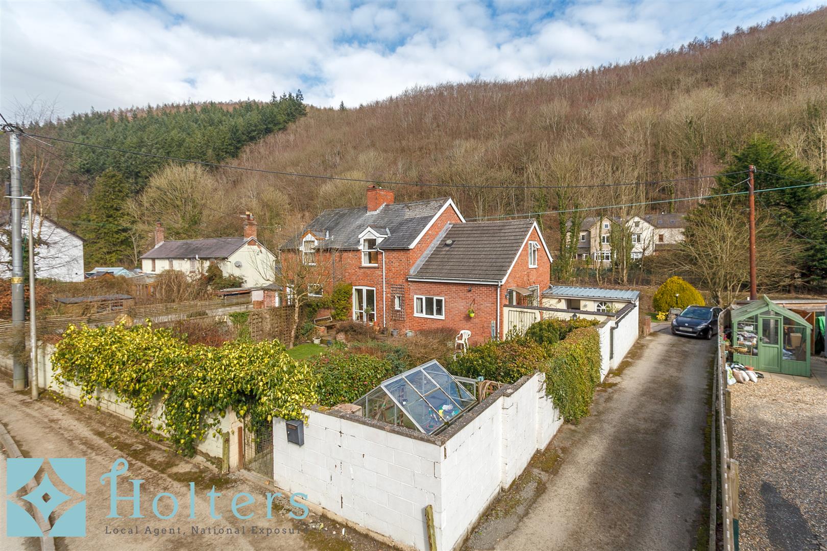 Property in Mill Green, Knighton, Powys, LD7 1EE