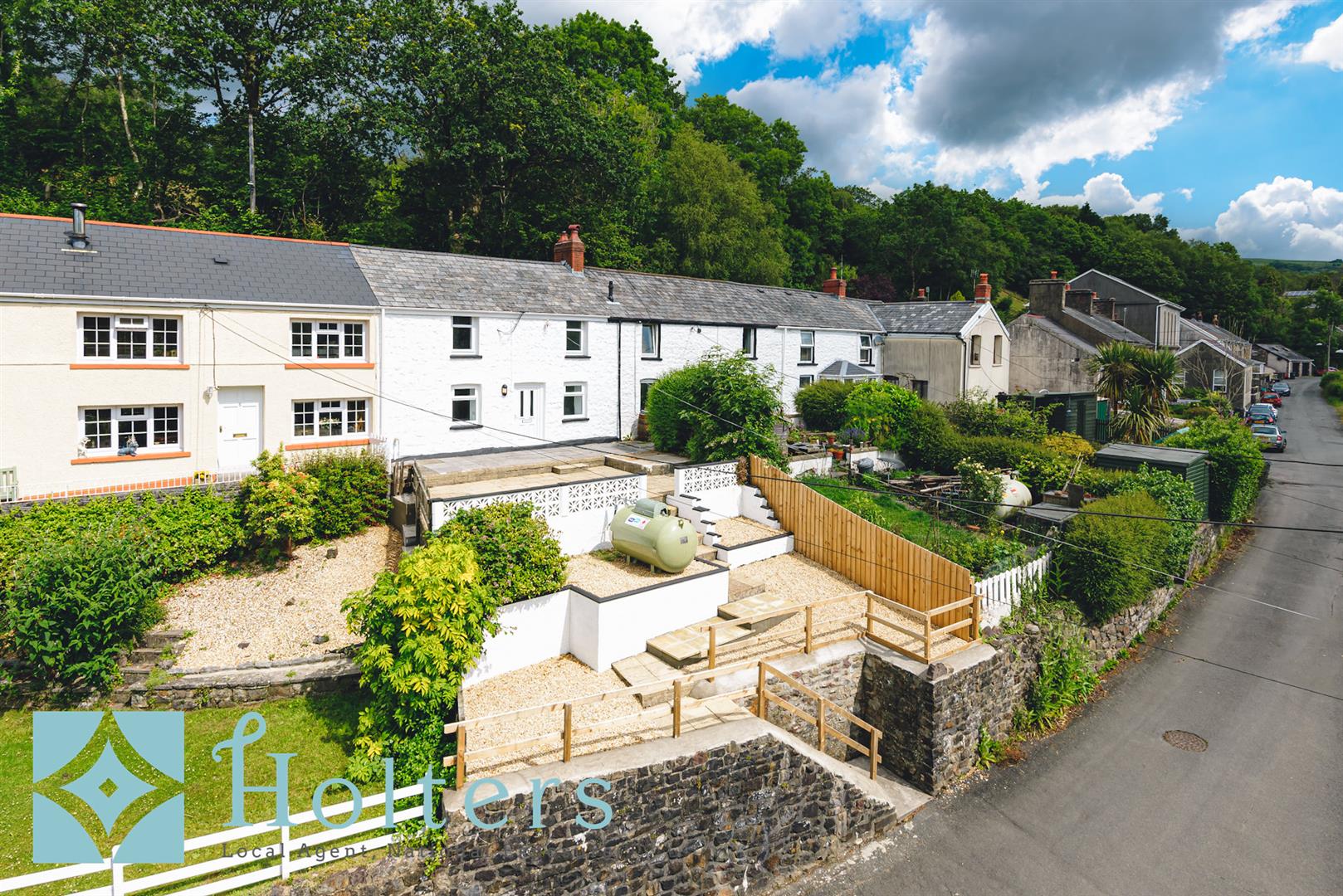 Property in Troedyrhiw, Abercrave, Swansea, Brecknockshire, SA9 1SX