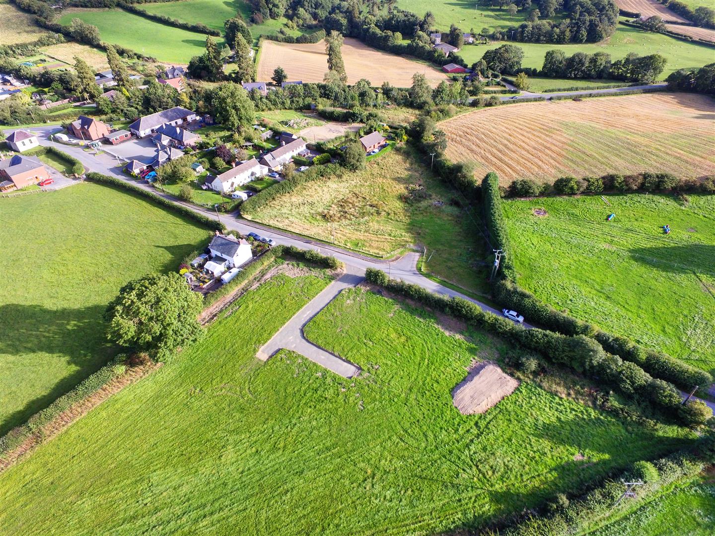 Property in Dolau, Llandrindod Wells, Powys, LD1 5TW