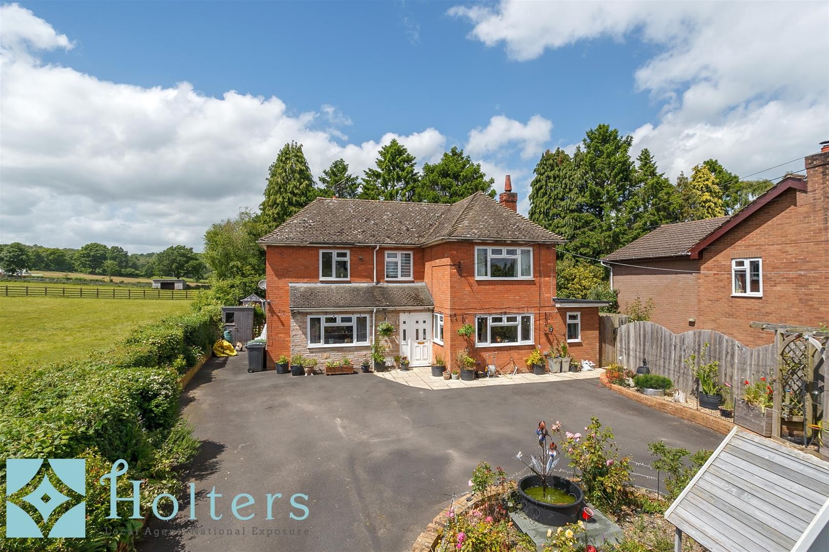 Holters Estate Agents covering Shropshire, Herefordshire and MidWales