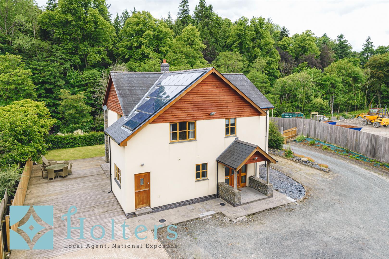 Property in Irfon Bridge Road, Builth Wells, Powys, LD2 3HF