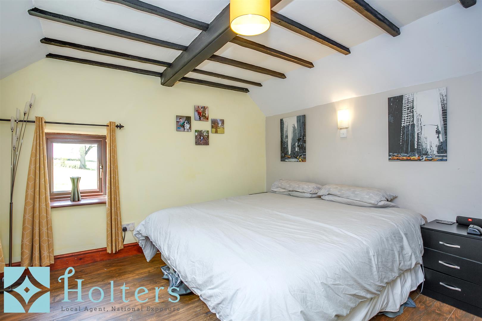 Property in Brimfield, Ludlow, Shropshire, SY8 4NY