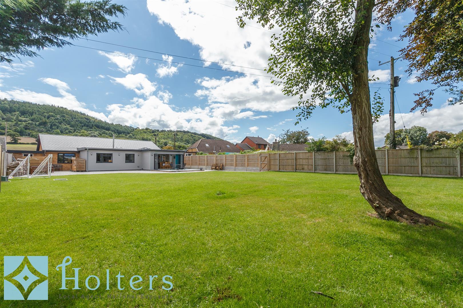 Property in Walton, Presteigne, Powys, LD8 2PU
