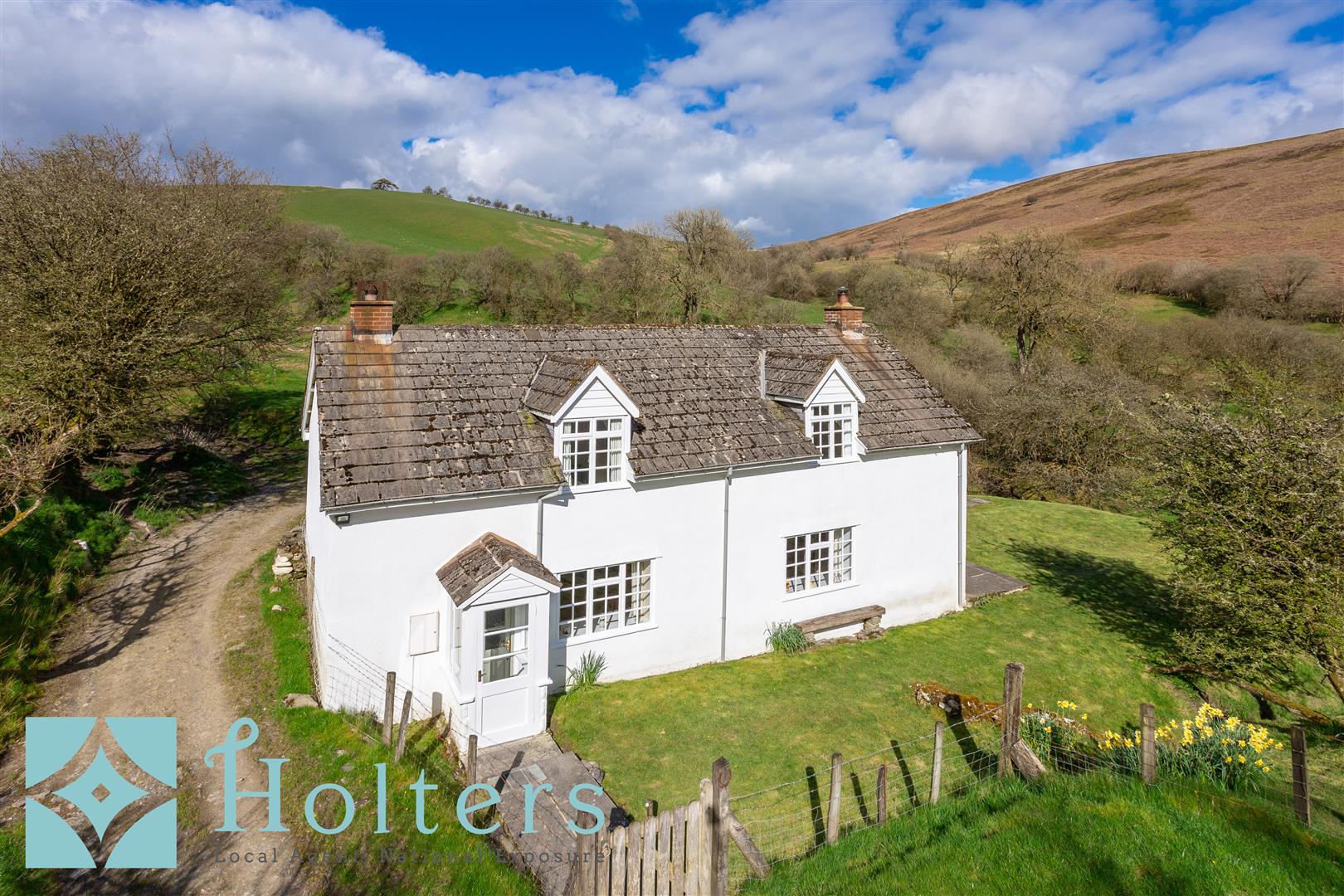 Property in Llanbister, Llandrindod Wells, Powys, LD1 6UN