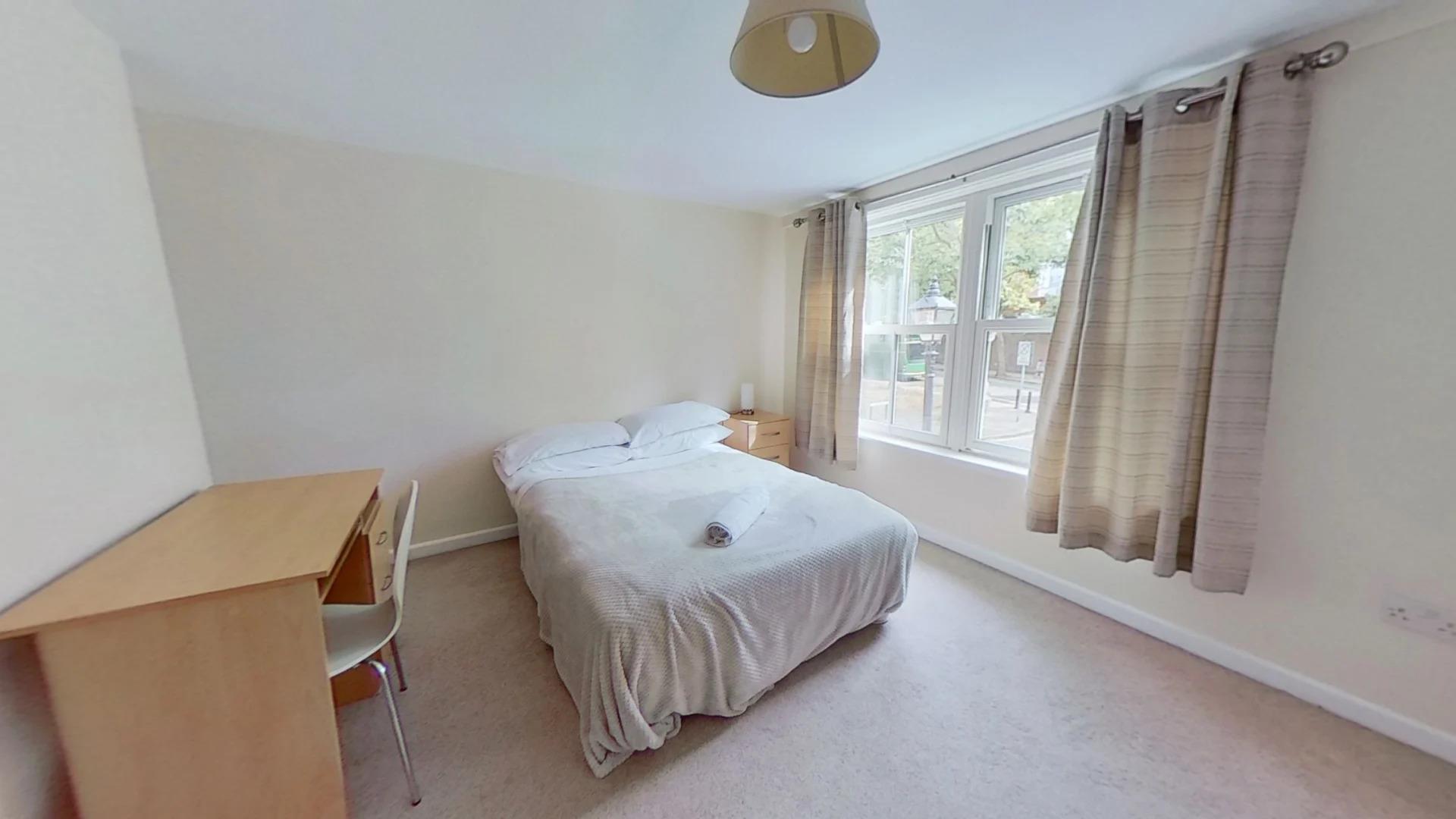 Ordnance Row, Portsmouth, PO1