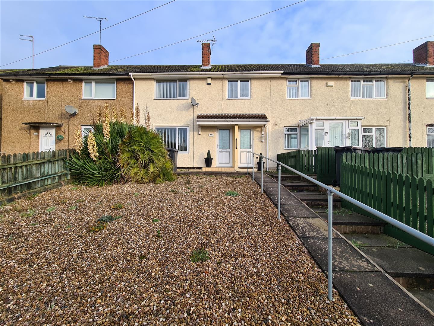 Property in Queen Elizabeth Road, Camp Hill, Nuneaton, CV10 9BS