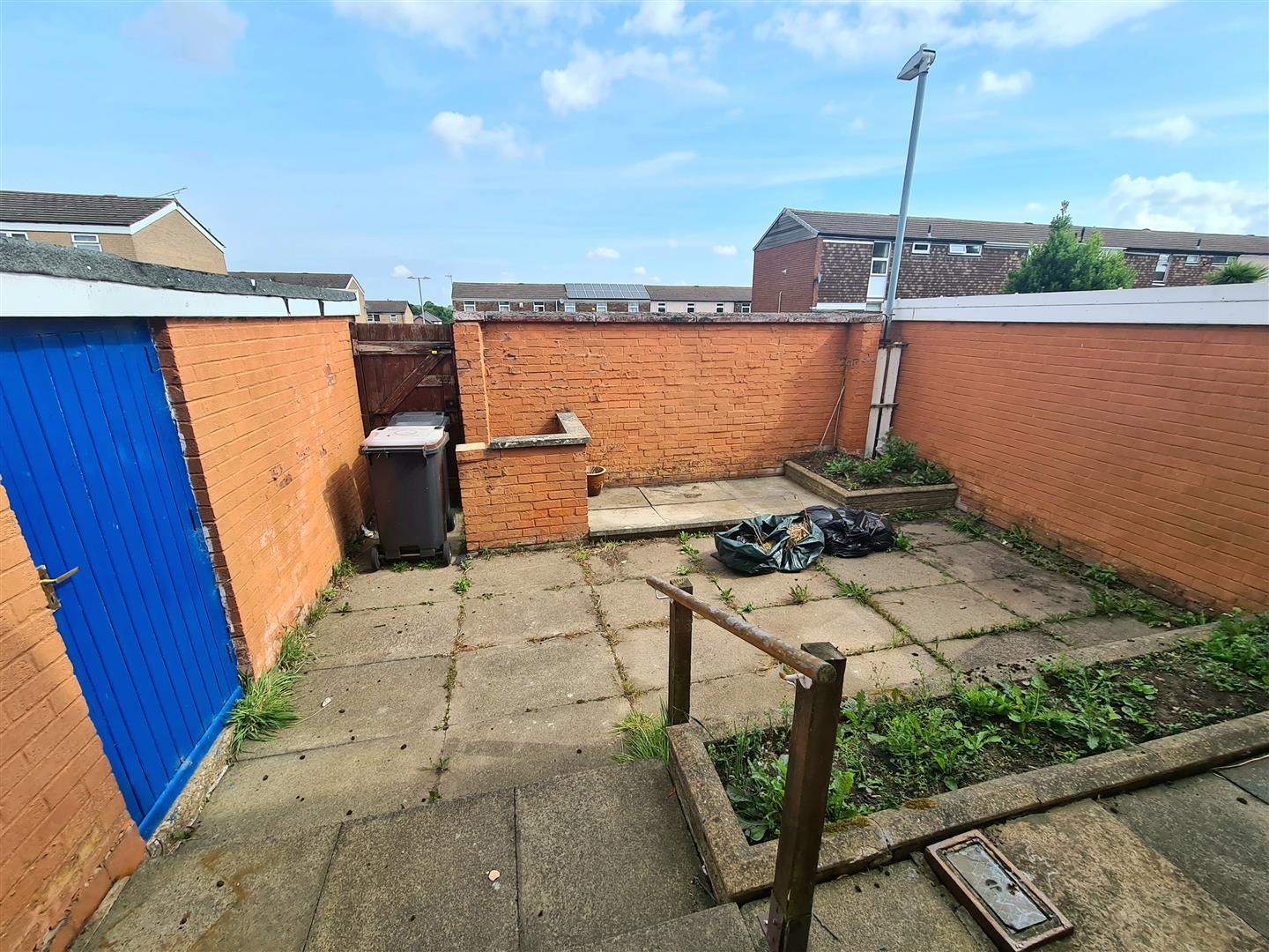 Property in Brendon Way, Grove Farm, Nuneaton, CV10 8NW