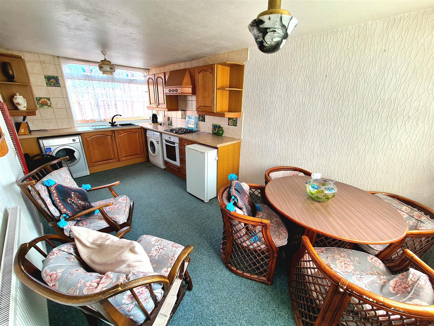 Property in Brendon Way, Grove Farm, Nuneaton, CV10 8NW