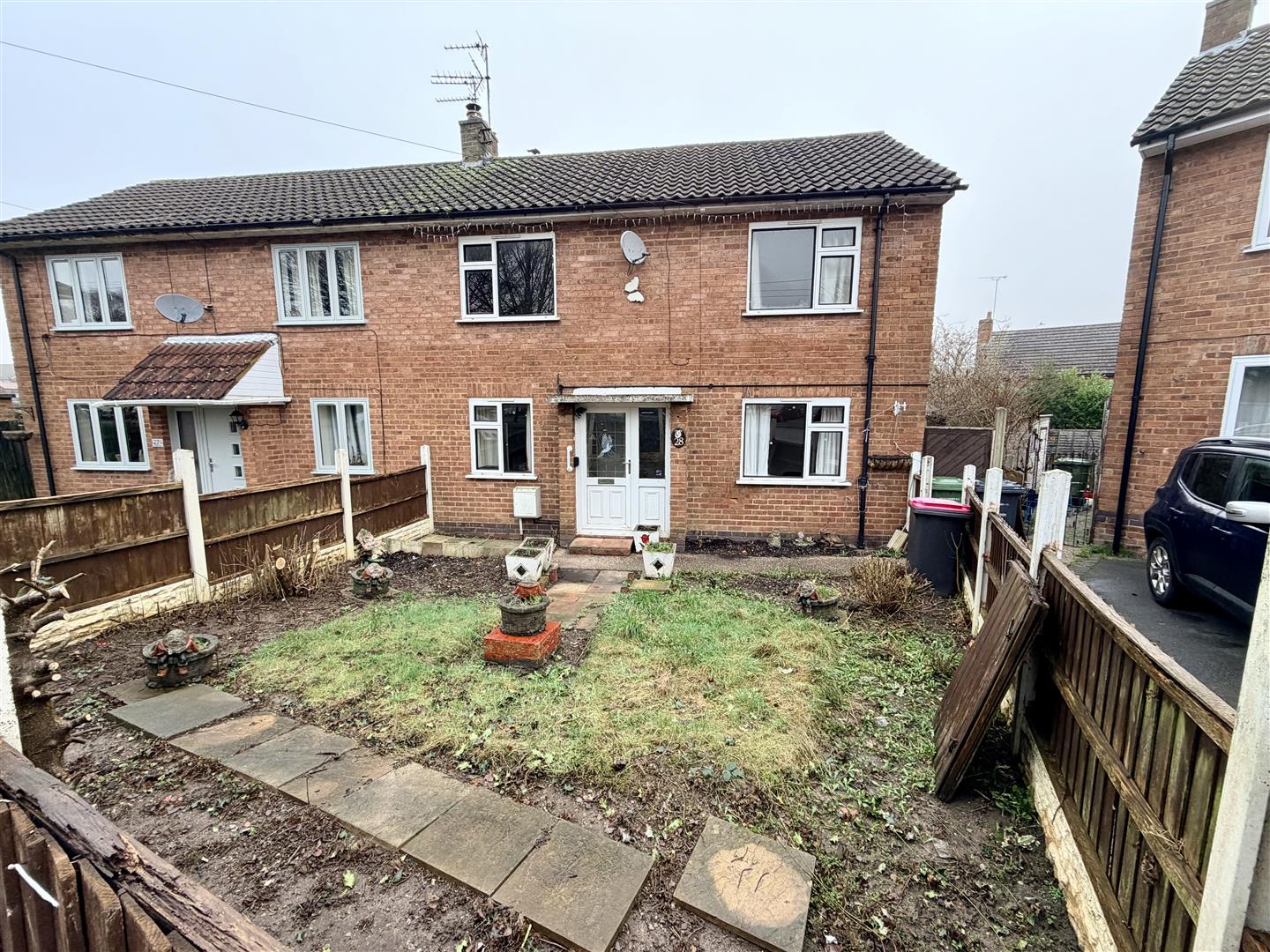 Bretts Hall Estate, Nuneaton, CV10 0PN