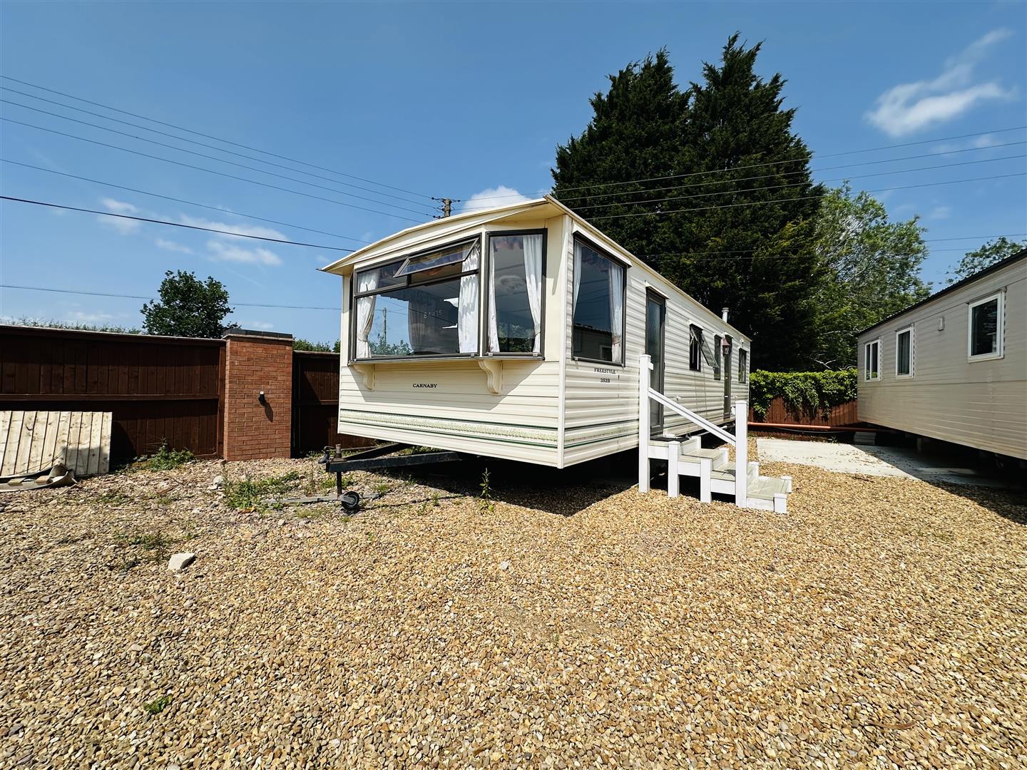 Sunrise Cottages, Coventry, CV2 1NT