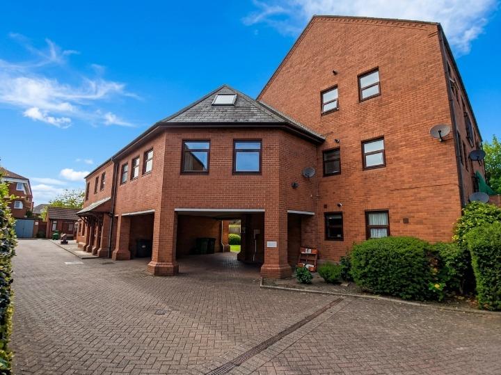 Harcourt Gardens, Dugdale Street, Nuneaton, CV11 5UR
