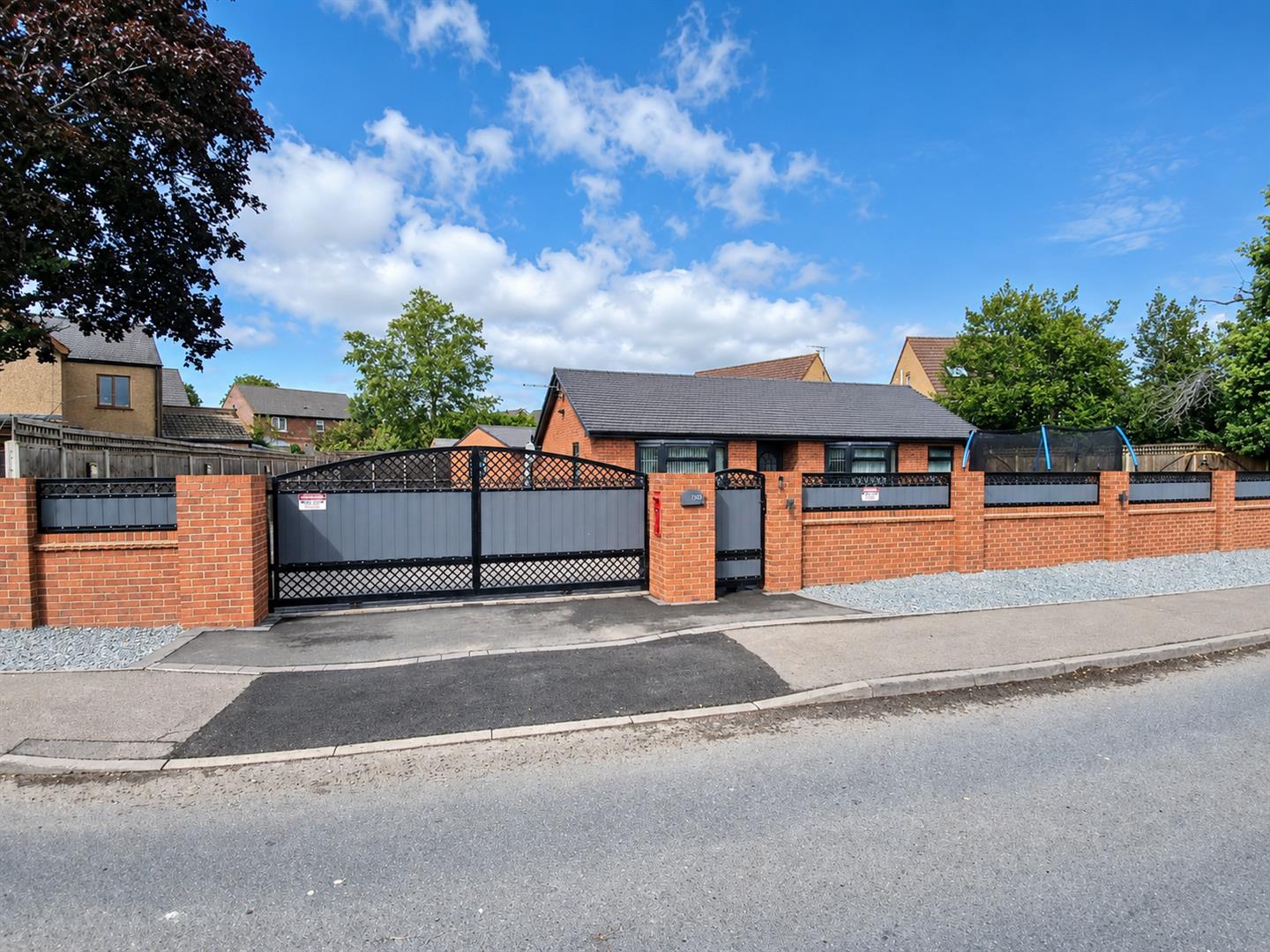 Smorrall Lane, Bedworth, CV12 0JW