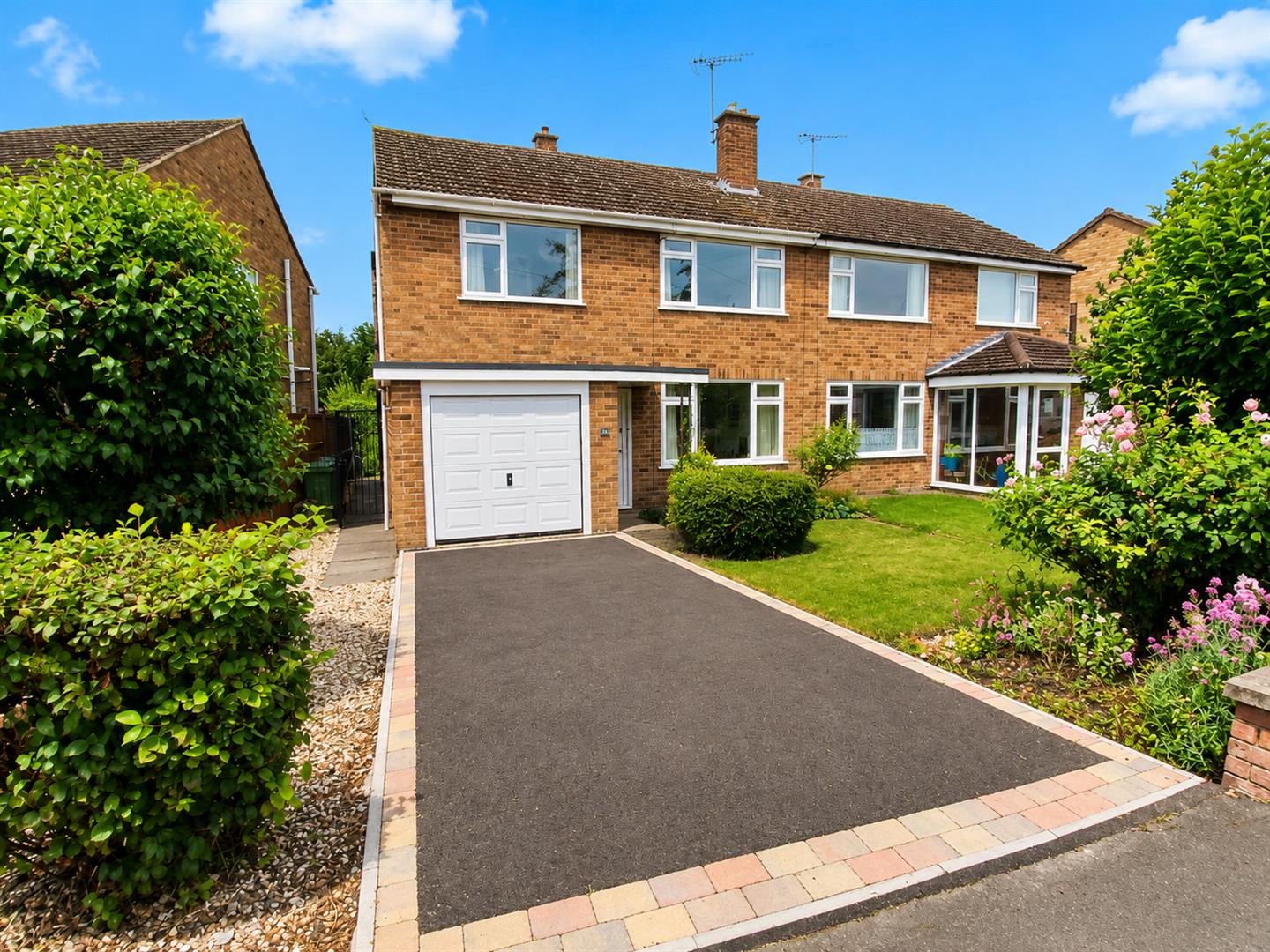 St. Nicolas Park Drive, Nuneaton, CV11 6DL