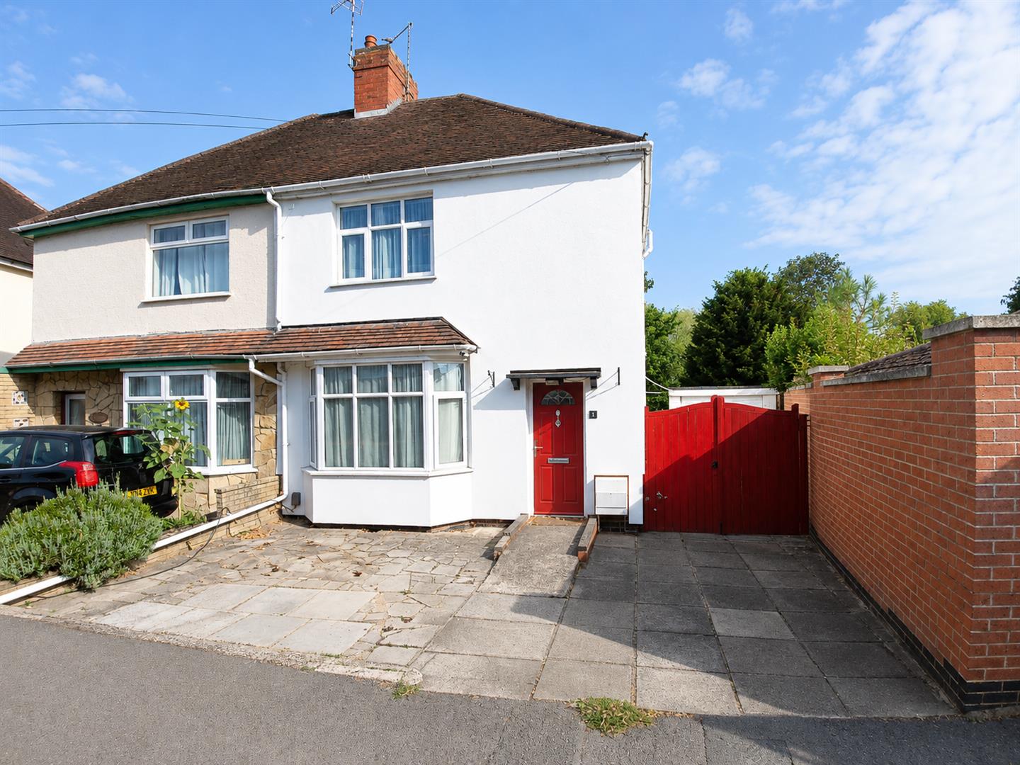 Brookdale Road, Nuneaton, CV10 0BL