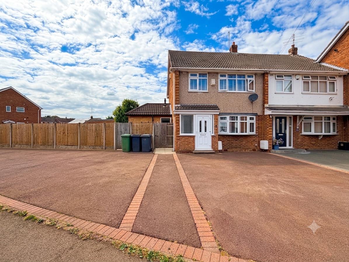 Rutland Avenue, Stockingford, CV10 8EQ